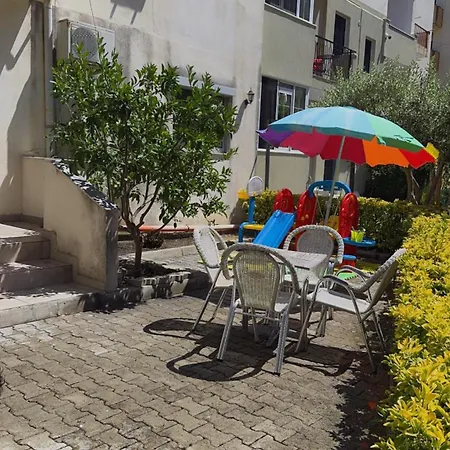 Sabri's Garden And Playground *